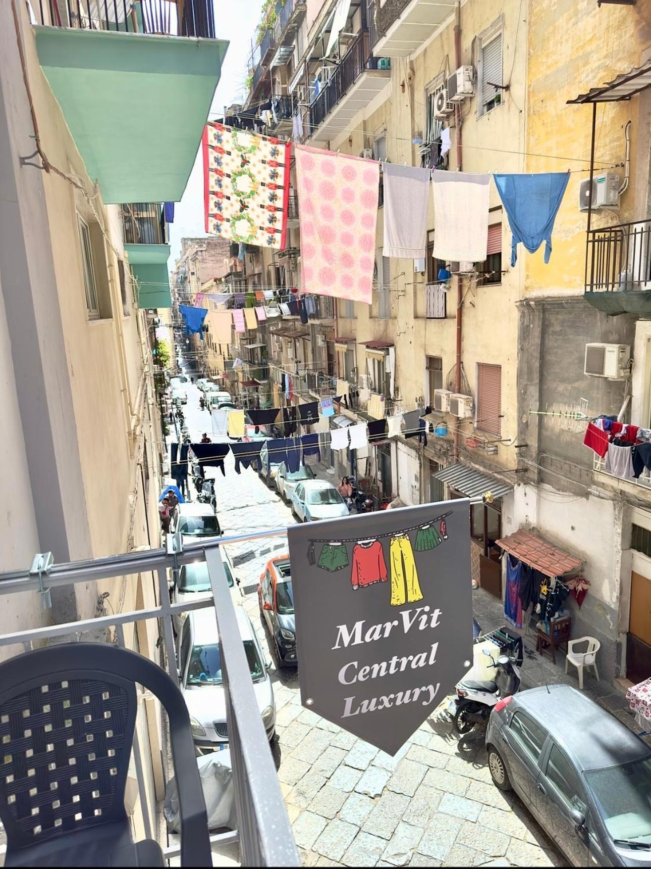 Marvit Central Luxury Naples Luaran gambar