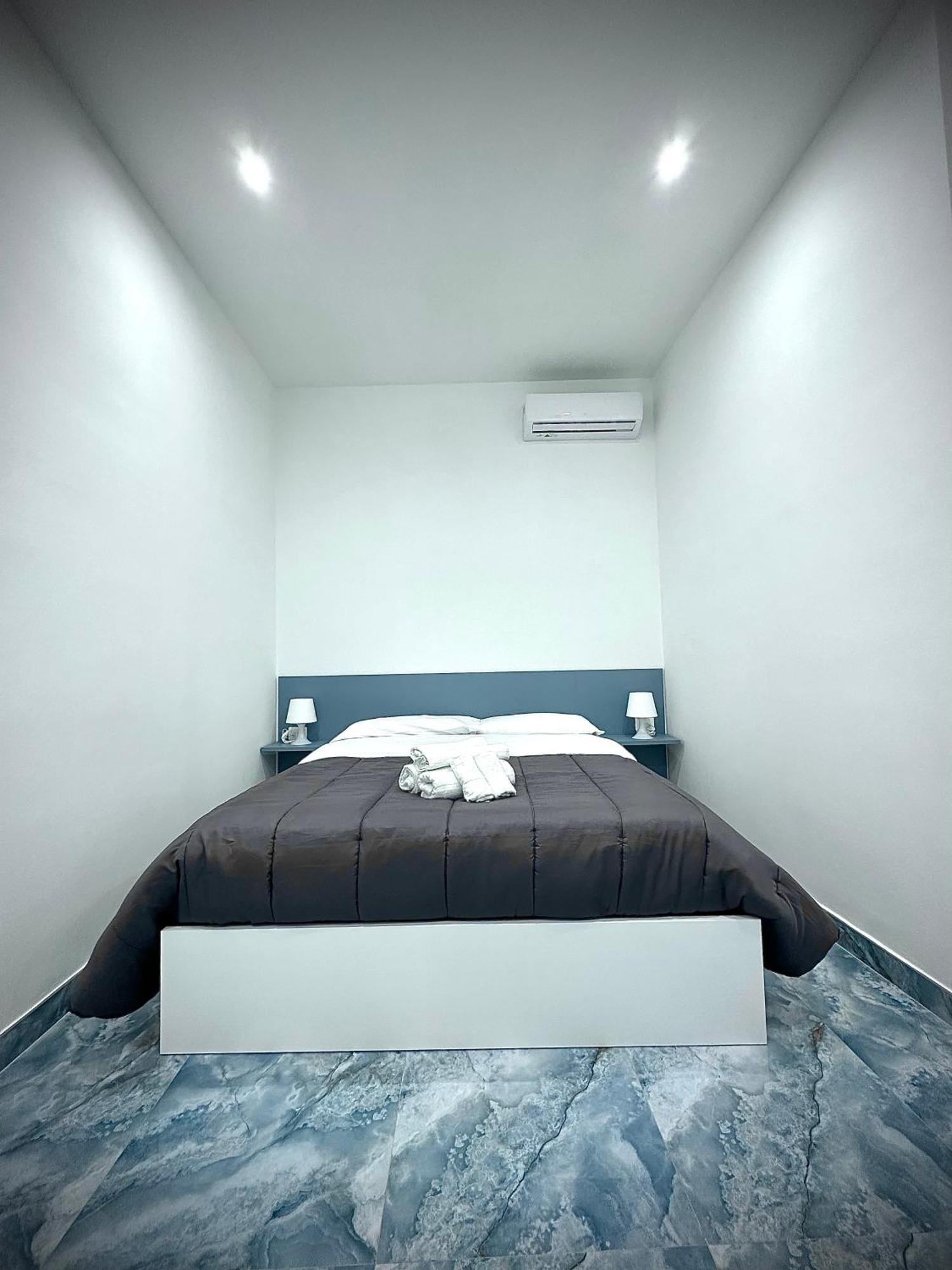 Marvit Central Luxury Naples Luaran gambar